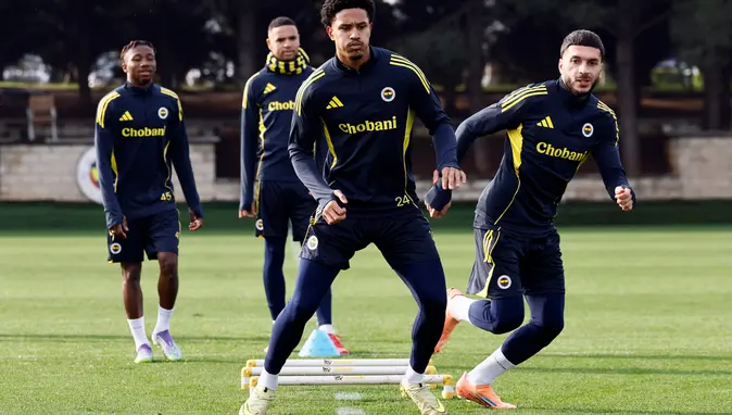 Fenerbahçe'nin Brann Maçı Kamp Kadrosu Açıklandı