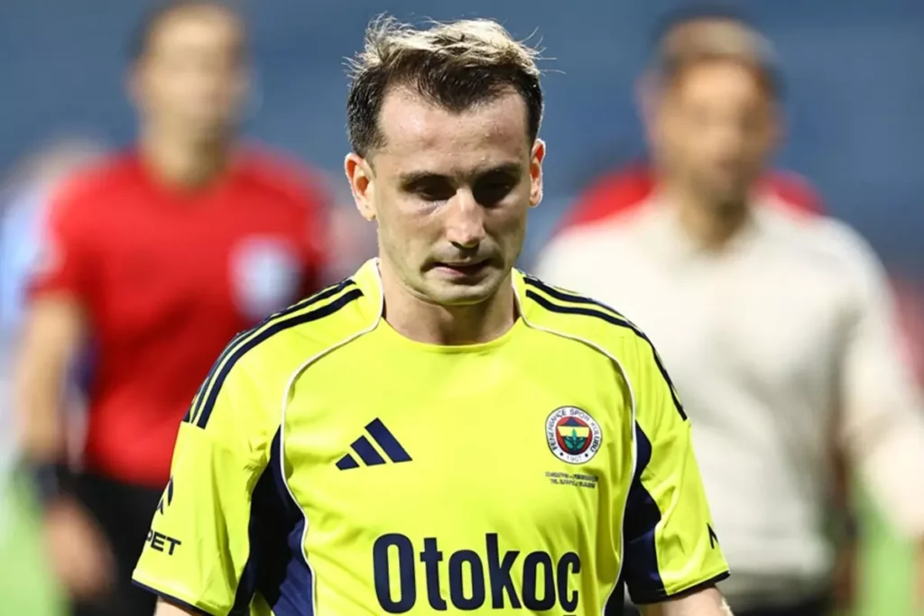 Fenerbahçe'de eleştirilerin odağı Kerem Aktürkoğlu oldu