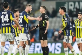 Fenerbahçe'nin Golü Ofsayt Gerekçesiyle İptal Edildi